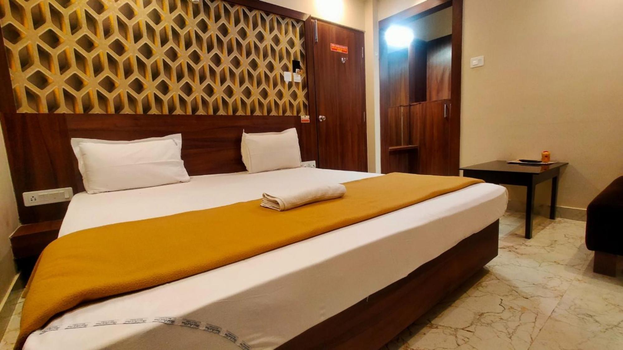 Hotel Park View - Lift Facilities- Near Sea Beach Best Choice Of Travellers By Morservices Puri Exterior photo