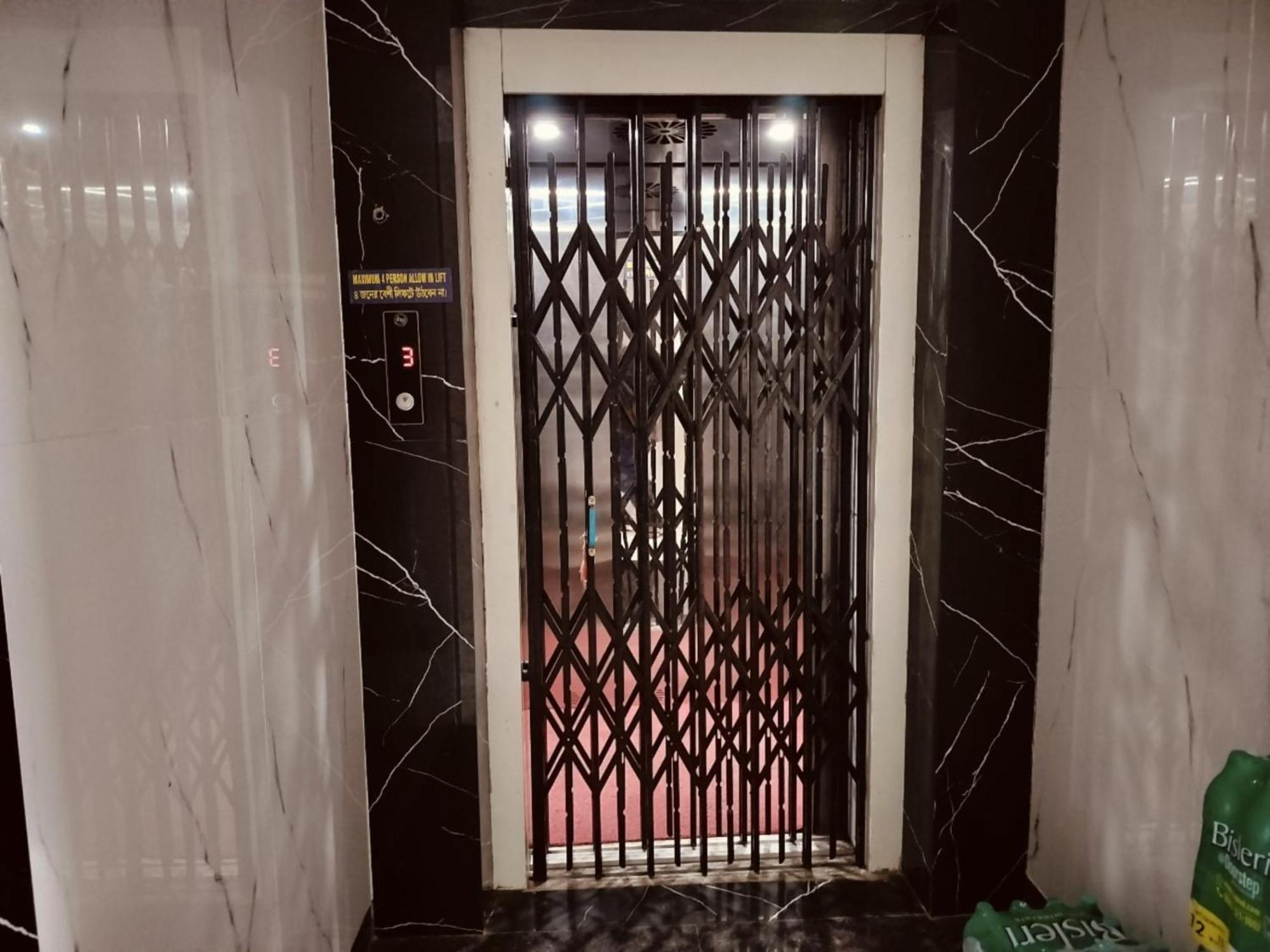 Hotel Park View - Lift Facilities- Near Sea Beach Best Choice Of Travellers By Morservices Puri Exterior photo